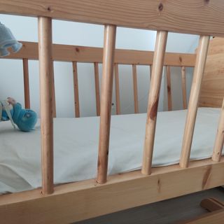 Cuna balancín de madera vintage