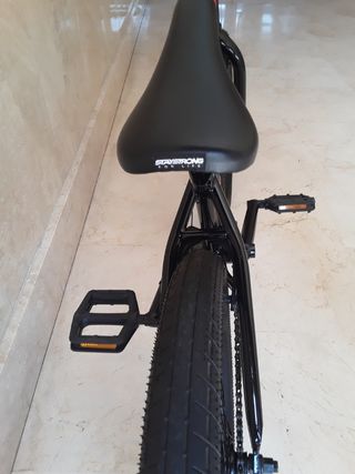 Bicicleta  BMX STAYSTRONG