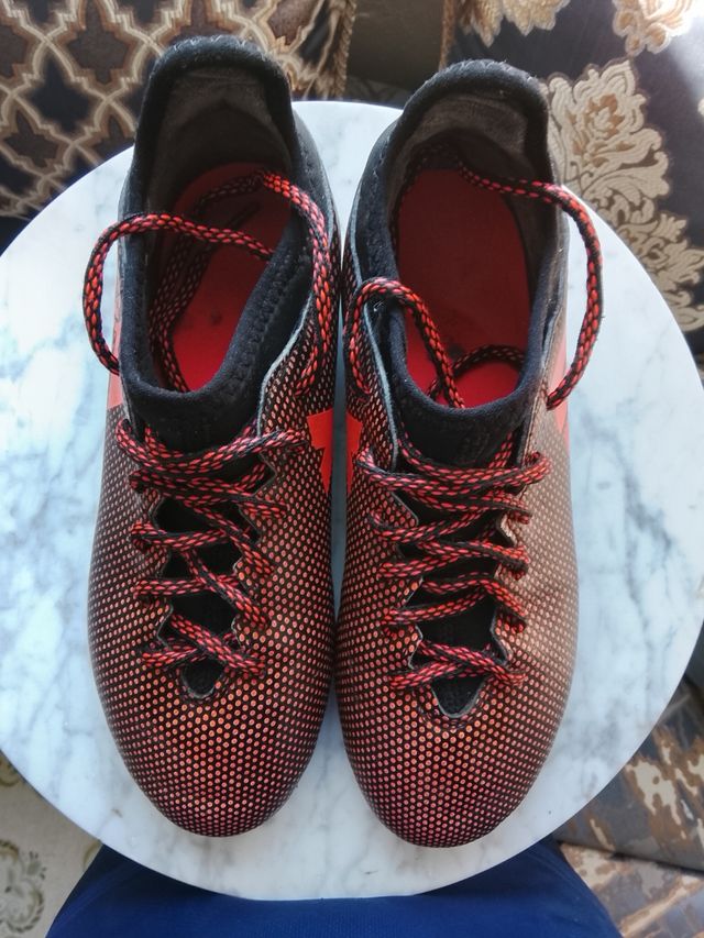 Botas fútbol Adidas techfit de segunda mano por 25 EUR en