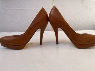 Zapatos de tacón UNIT marrones talla 38