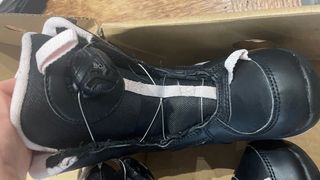 Botas Snowboard K2 Niñ@ Negro/Rosa
Tienen luces