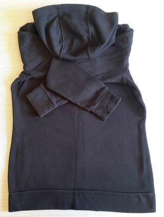 Sudadera Adidas con capucha y cremallera