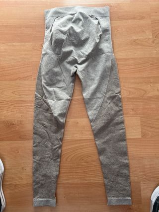 2 Pantalones de ejercicio premamá. 15€ los dos.