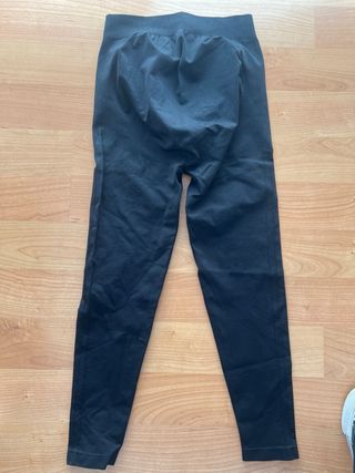2 Pantalones de ejercicio premamá. 15€ los dos.