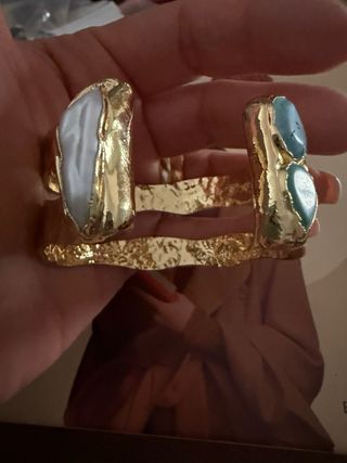 Brazalete Perla Barroca y Amazonita Natural 18k