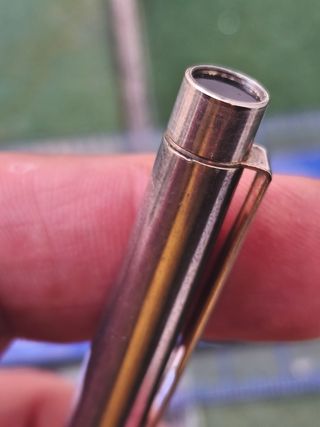 Bolígrafo metálico plateado LOWARA