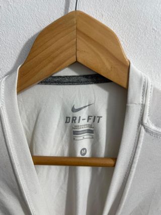¡OFERTA! Talla M Camiseta Nike Manga Larga Dri Fit