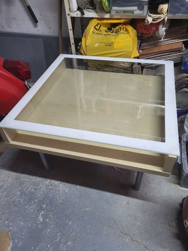 Mesa baja cuadrada madera y cristal