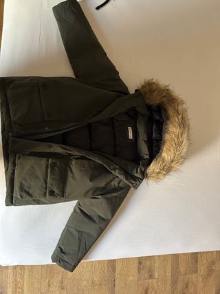 Abrigo niño verde con capucha talla 6