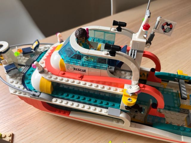 Nave di salvataggio Lego Friends 41381