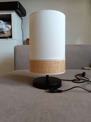 Lámpara de mesa ratán y tela