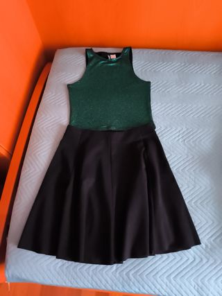 Conjunto Falda y Camiseta Verde y Negra