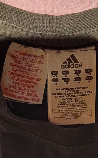 T-shirt Adidas blu ragazzo con  logo tre strisce