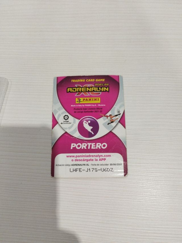 Courtois Balón de Oro Firmado