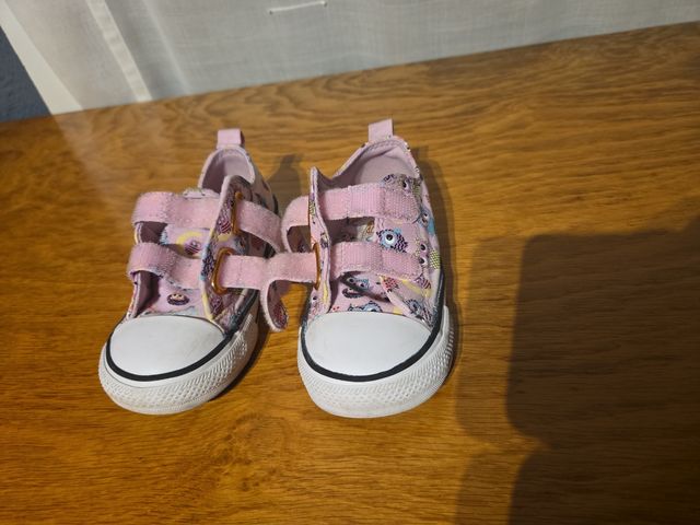 Zapatillas Converse niña rosas convelcro