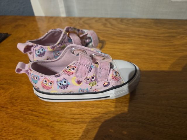 Zapatillas Converse niña rosas convelcro
