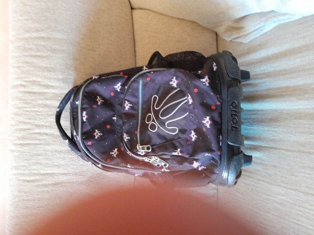 Mochila Totto con diseño de naves espaciales