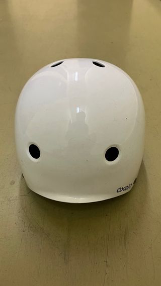 Casco blanco para niño