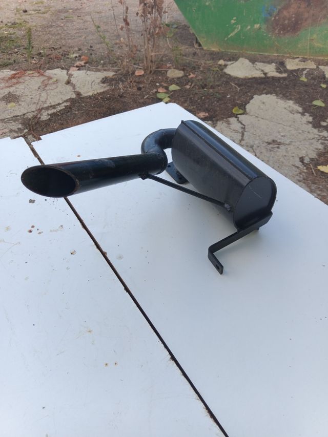 Tubo de escape silenciador