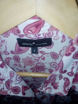 Camisa Amichi Estampada Rosa y Blanca