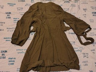 Vestido de mujer verde oliva 