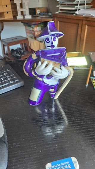 Figura Sargadelos Músico Pandeiro