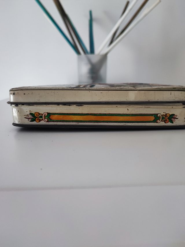 Scatola latta vintage Pavesi