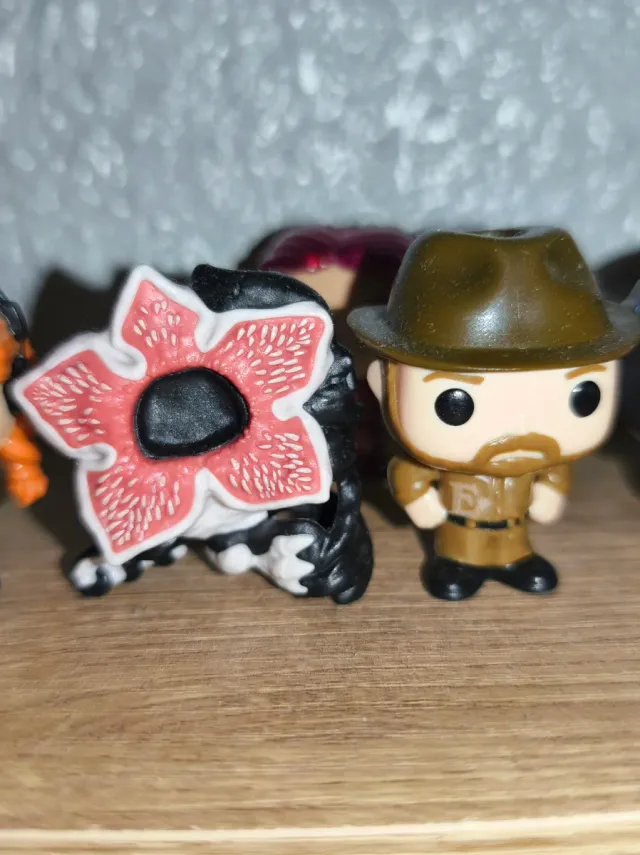 Mini Funkos Kinder Joy Stranger Things
