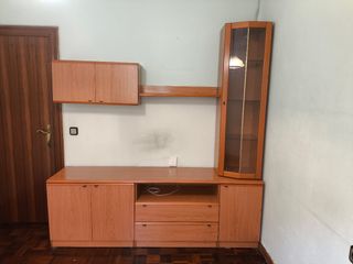 Mueble de salón de madera