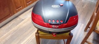 Maleta Moto Givi Negra y Roja