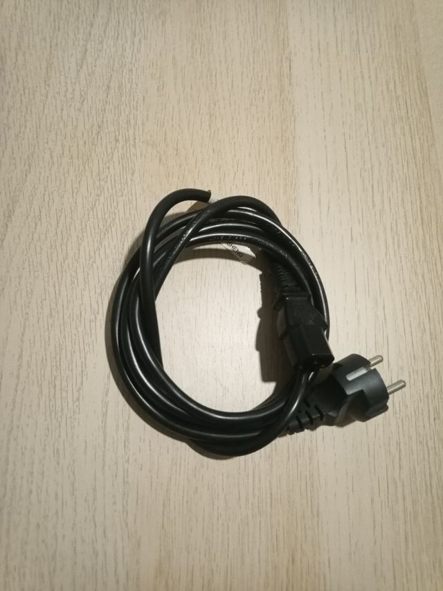 Cable de alimentación para ordenador