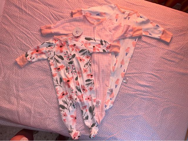 Lote 3 peleles bebé ( 3-6 meses) NUEVOS A ESTRENAR