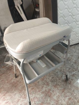 Bañera y cambiador infantil