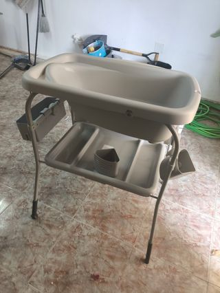 Bañera y cambiador infantil