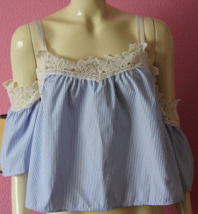 Blusa Rayas Encaje Romántica