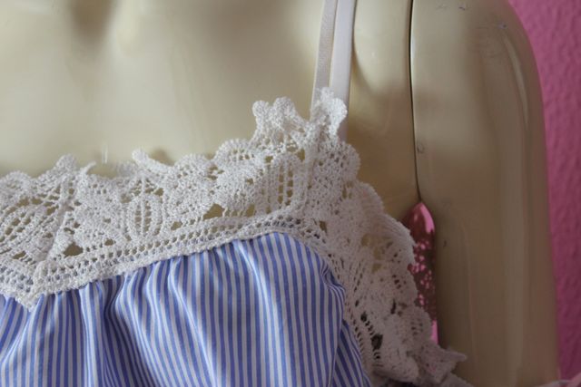 Blusa Rayas Encaje Romántica