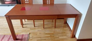 Mesa comedor extensible + 4 sillas