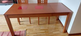 Mesa comedor extensible + 4 sillas