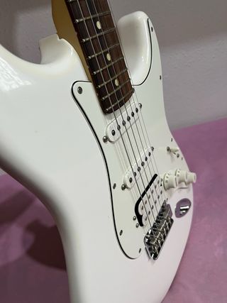 Fender Player Stratocaster FP HSS Polar White