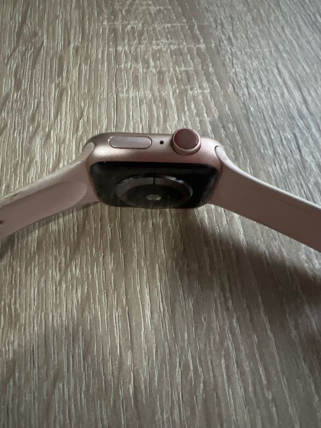 Apple Watch Series 5 Rosa GPS + Celular. con caja