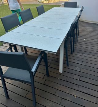 Mesa exterior y 8 sillas Greendesign
Última Semana