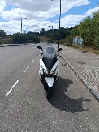 Kymco Grand Dink 300