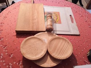 Tavoli da cucina in legno e plastica