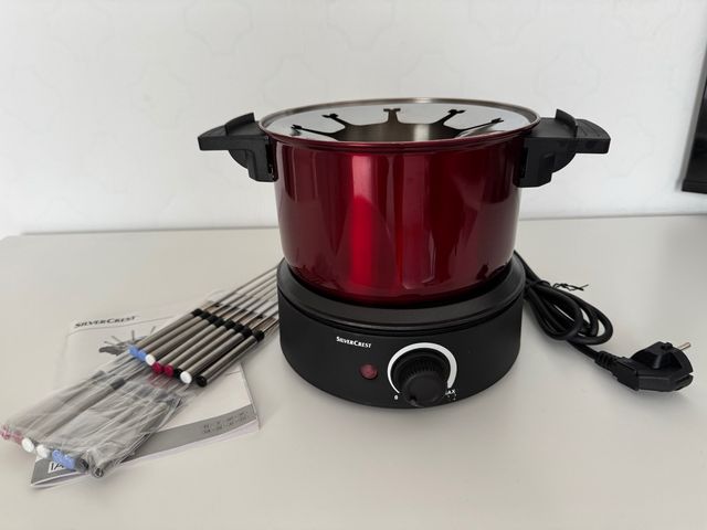 Fondue eléctrica SilverCrest Roja