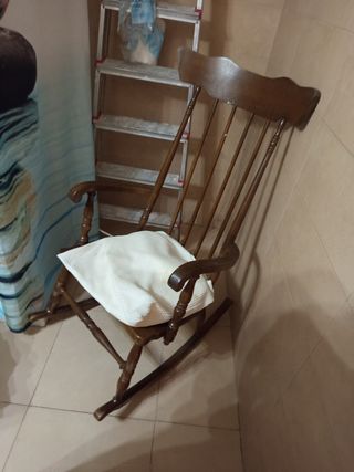Mecedora de madera