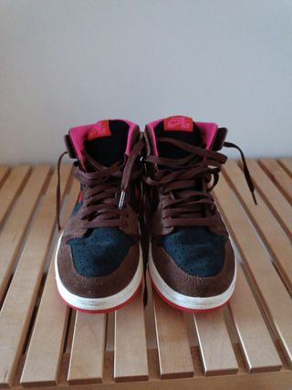Tenis Nike Niño Marrón y Rosa