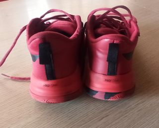 Zapatillas Deportivas Rojas