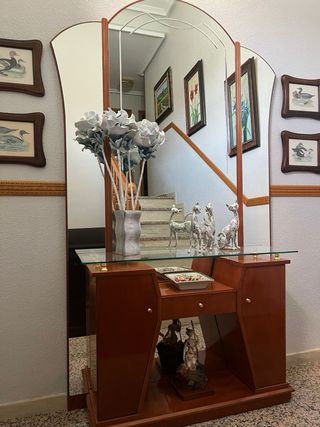 Mueble recibidor con espejo