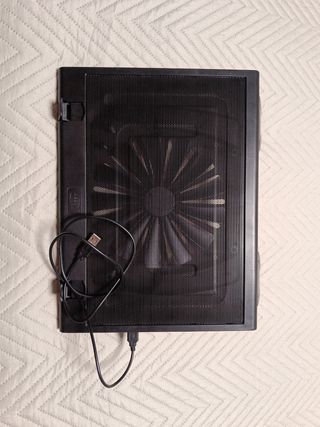 Base Refrigeradora Portátil 15.4 con Ventilador