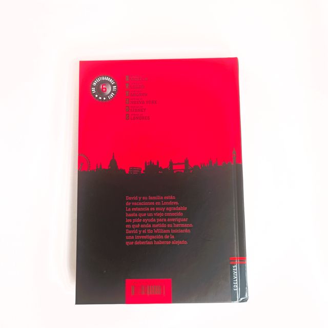 Intriga en Londres, Investigadores del Arte 6